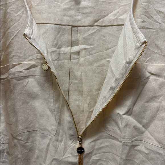 Anne Klein Women’s Classic Beige Tunic with Gold Accents - Picture 5 of 10